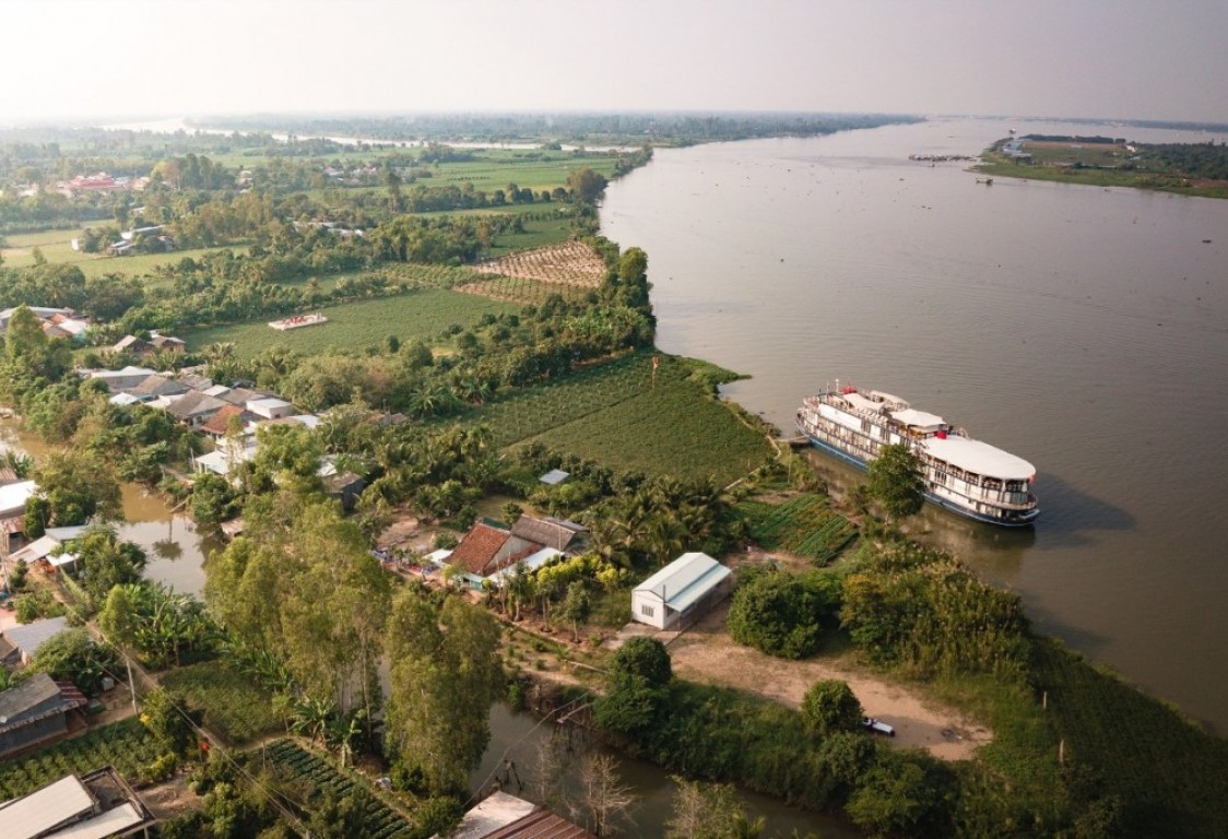 4 Days Mekong Delta Cruise from Phnom Penh to Saigon