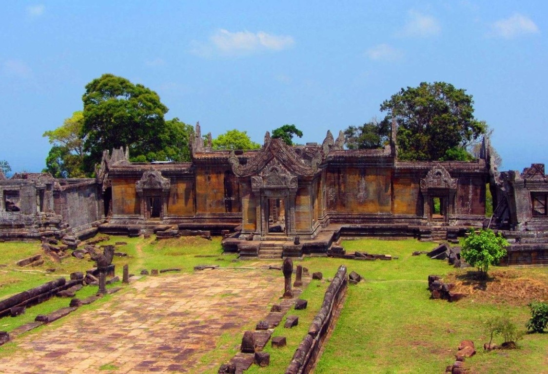 Preah Vihear Temple & Tamok House Private Tours