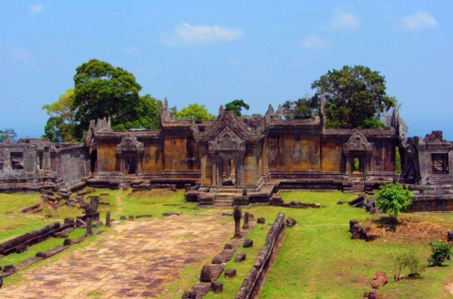 Preah Vihear Temple & Tamok House Private Tours