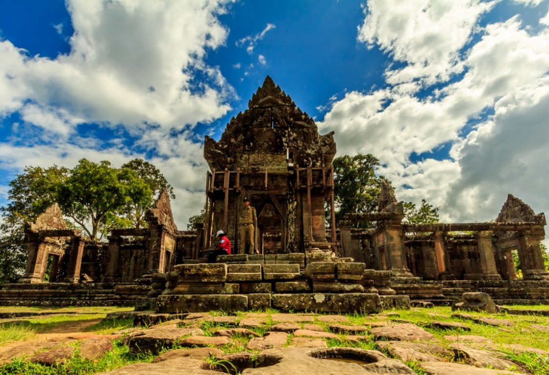 Preah Vihear Temple & Tamok House Private Tours