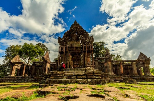 Preah Vihear Temple & Tamok House Private Tours