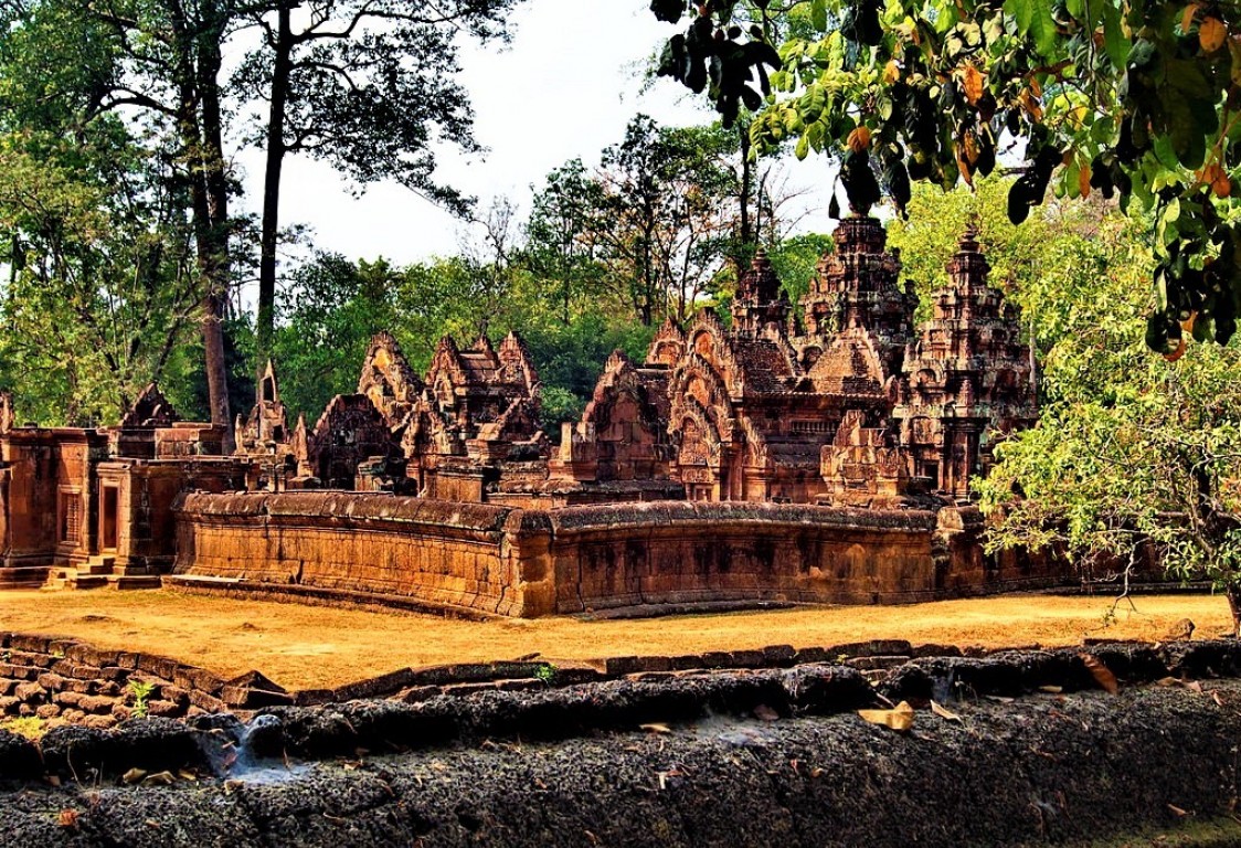 Beng Mealea - Banteay Srey – Rolous Group Private Tours