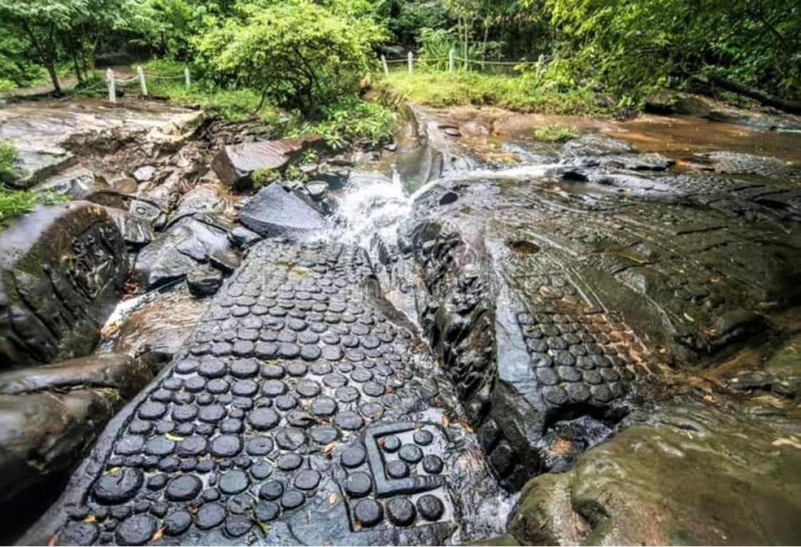 Kbal Spean - Banteay Srey - Angkor Grand Circle Private Tours 