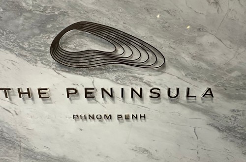 The Peninsula Phnom Penh (Standard Room)